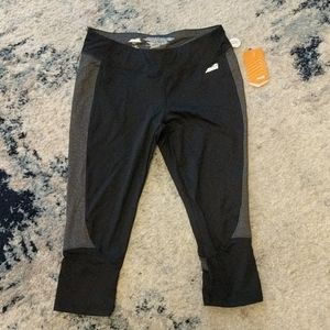 New active Capri leggings